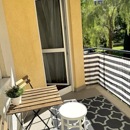 Daire Serene Garden View *