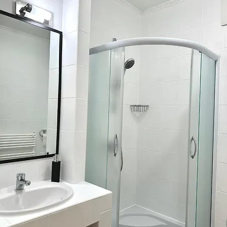 Serene Garden View Apartman *